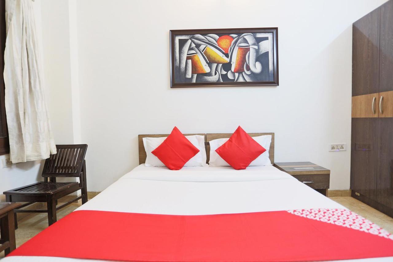 Oyo 72519 Meera Bhawan Hotel Vrindāvan Zewnętrze zdjęcie